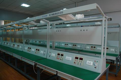 無線電調(diào)試工實訓(xùn)裝置|電子設(shè)備裝接工實訓(xùn)臺